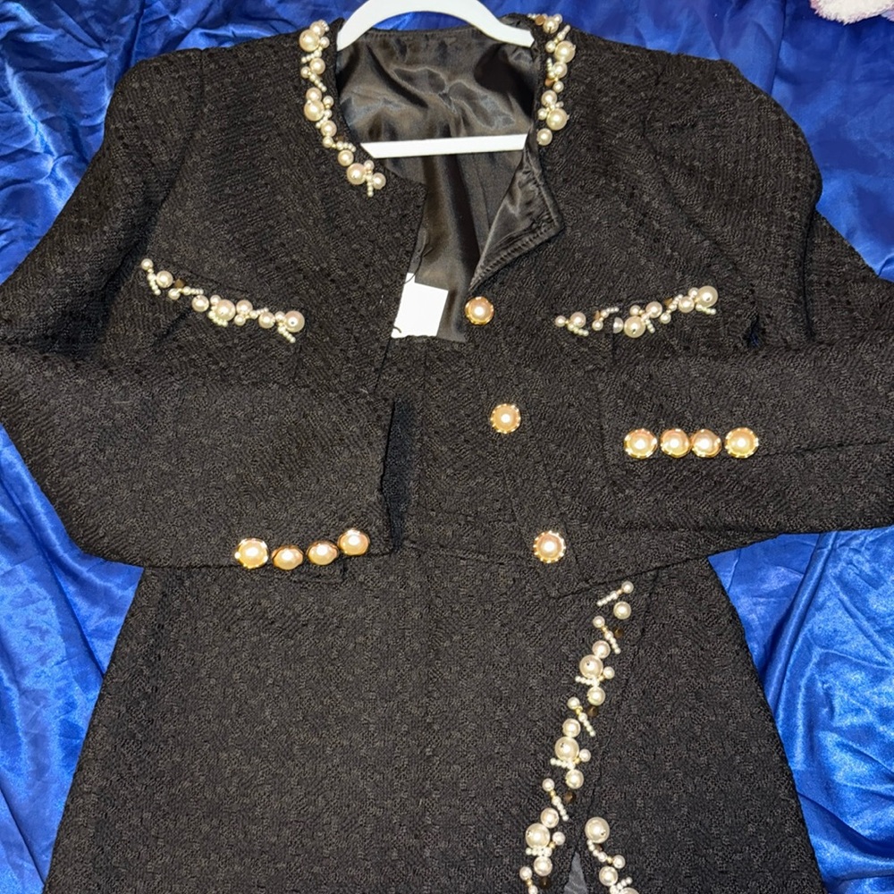 Jacket and skirt embellished set
